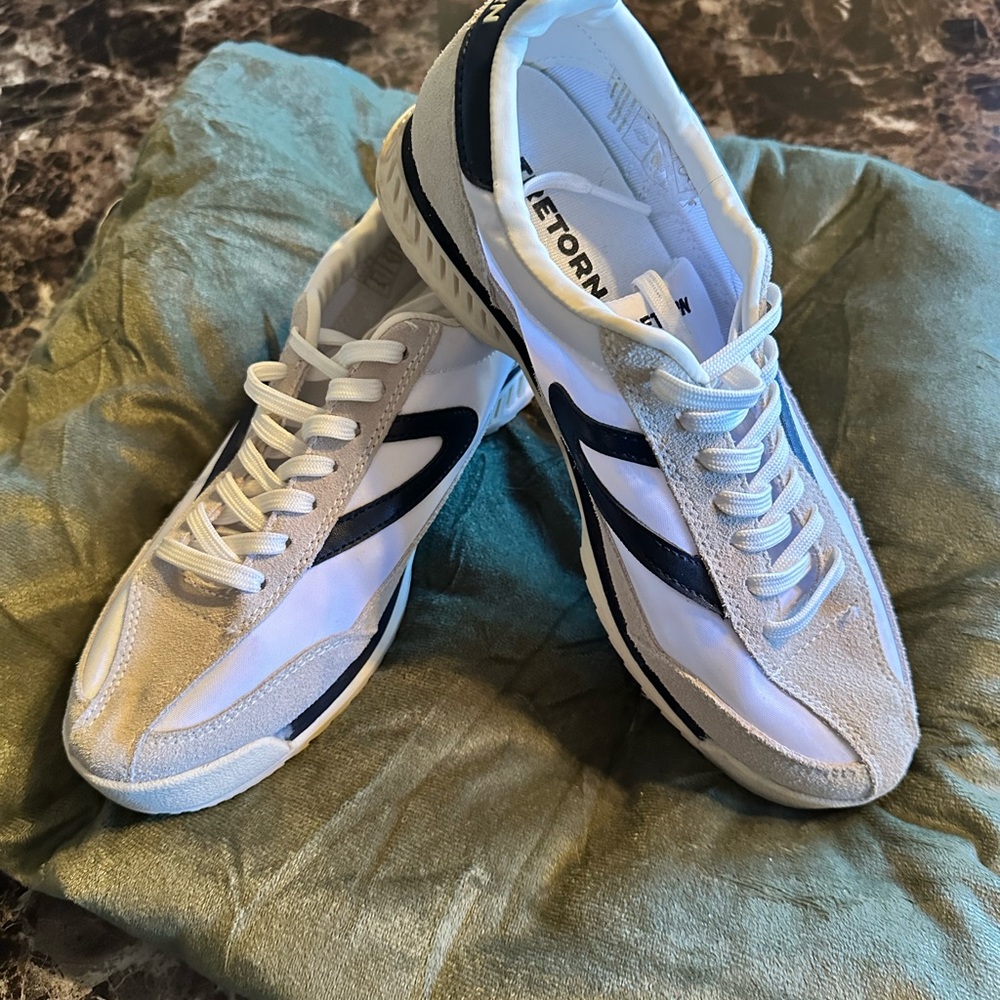 Tretorn Rawlins White and Navy Sneakers Womens Size 7.5